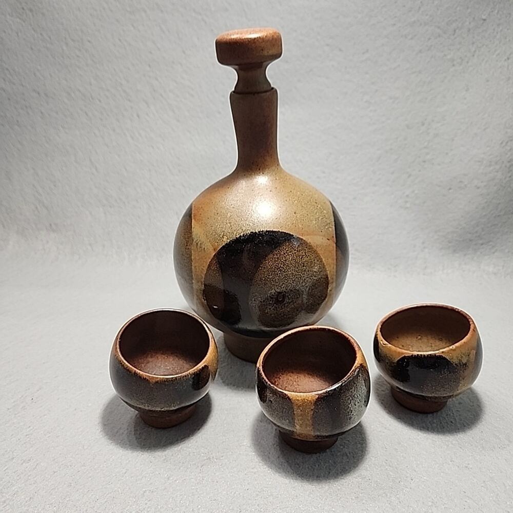 Robert Maxwell Pottery Craft USA 9in Decanter 3 Cups MCM 1970s Geometric Browns